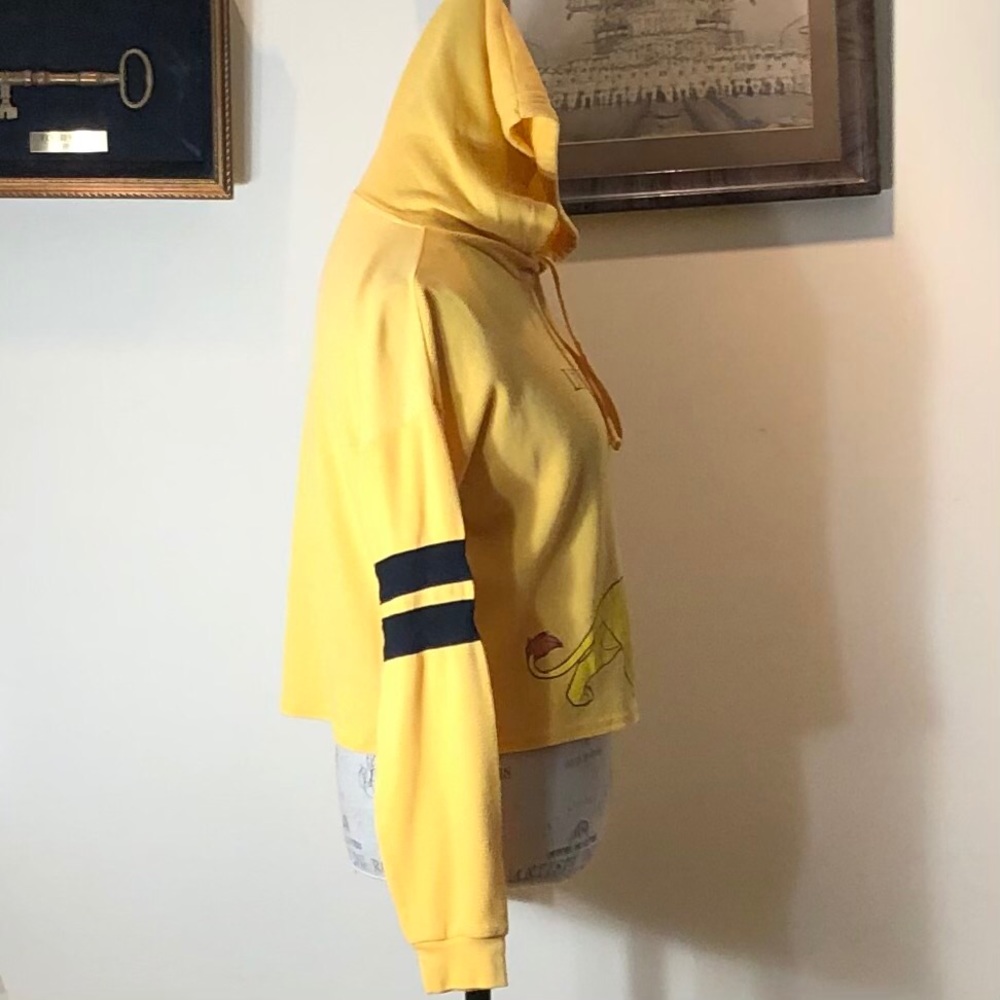 Disney The Lion King Yellow Crop Top Hooded Sz L - Picture 4 of 7